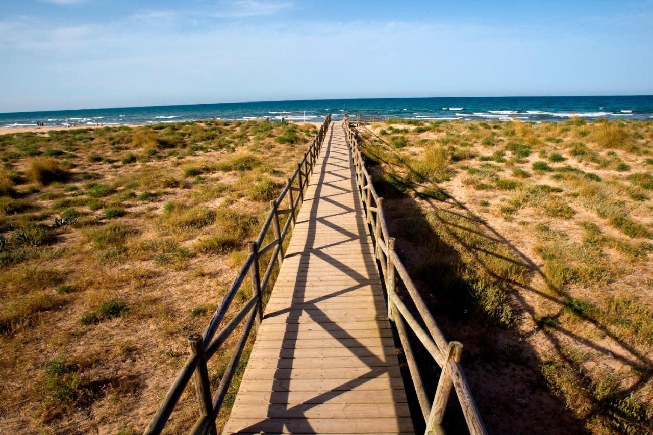 Aigua Blava Primera Linea - Alquiler Solo Familias Playa de Gandia 外观 照片