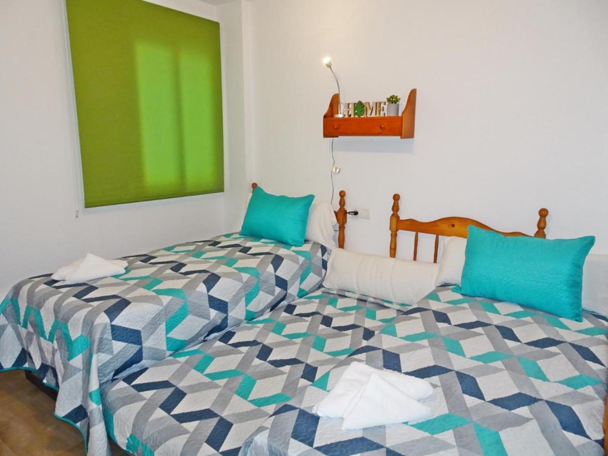 Aigua Blava Primera Linea - Alquiler Solo Familias Playa de Gandia 外观 照片