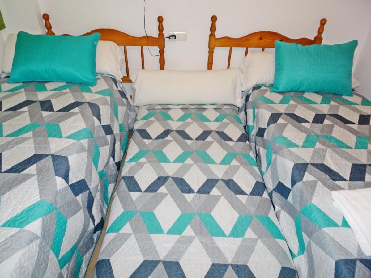 Aigua Blava Primera Linea - Alquiler Solo Familias Playa de Gandia 外观 照片
