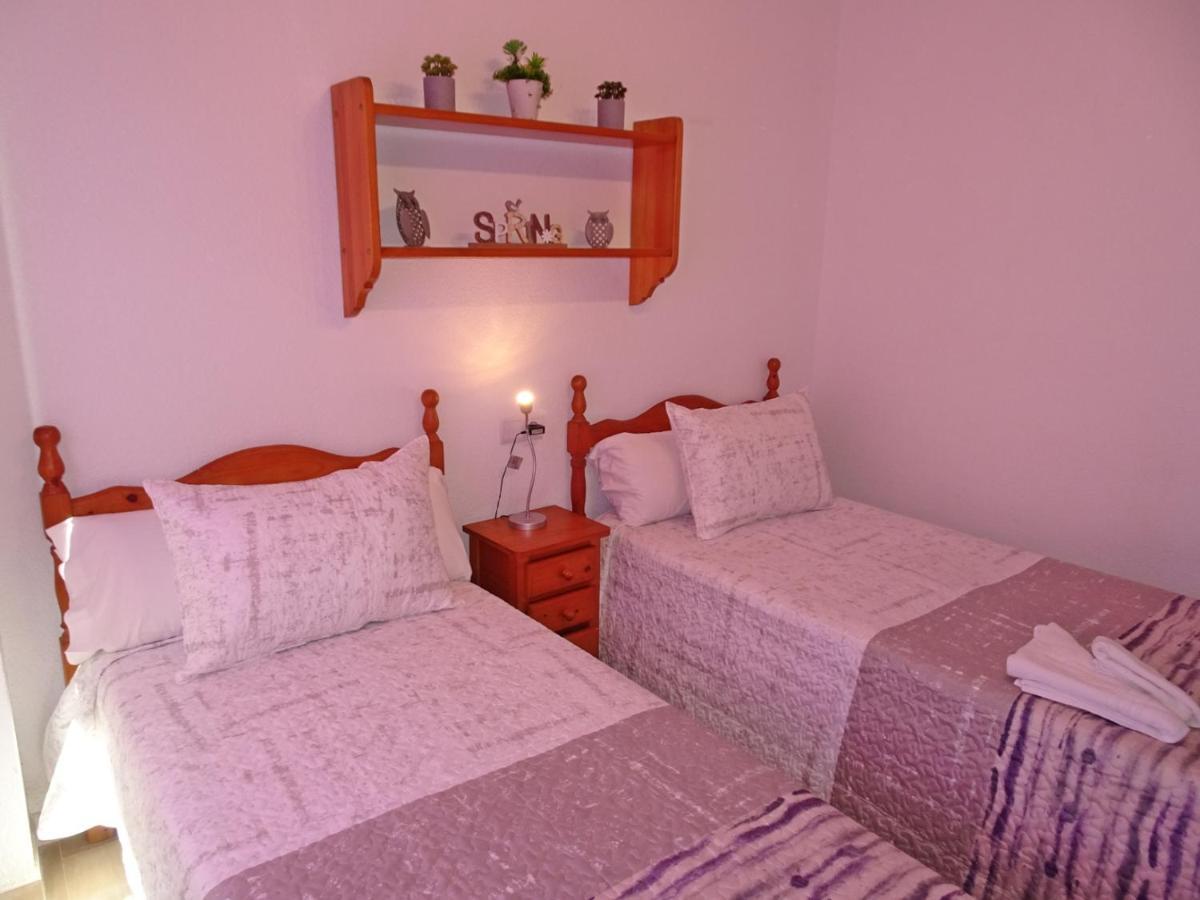 Aigua Blava Primera Linea - Alquiler Solo Familias Playa de Gandia 外观 照片
